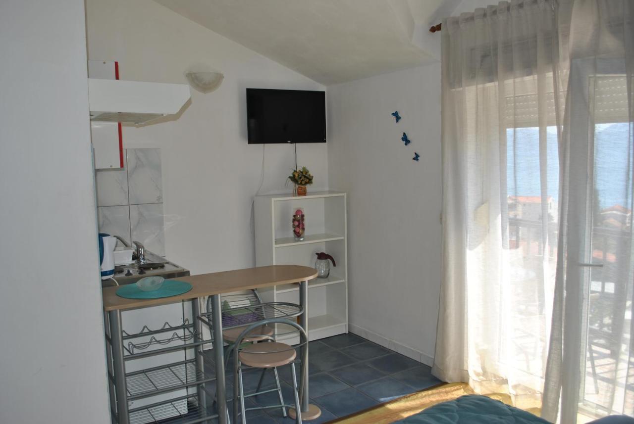 Apartmani Gradac Gradac  Εξωτερικό φωτογραφία